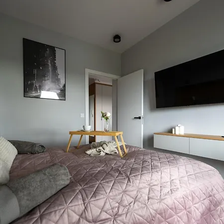 Apartament W Stylu Feng Shui Na 10 Pietrze Z Widokiem, Bezplatny Parking, Nowy Budynek, Dostep Na Kod Łódź Exterior foto