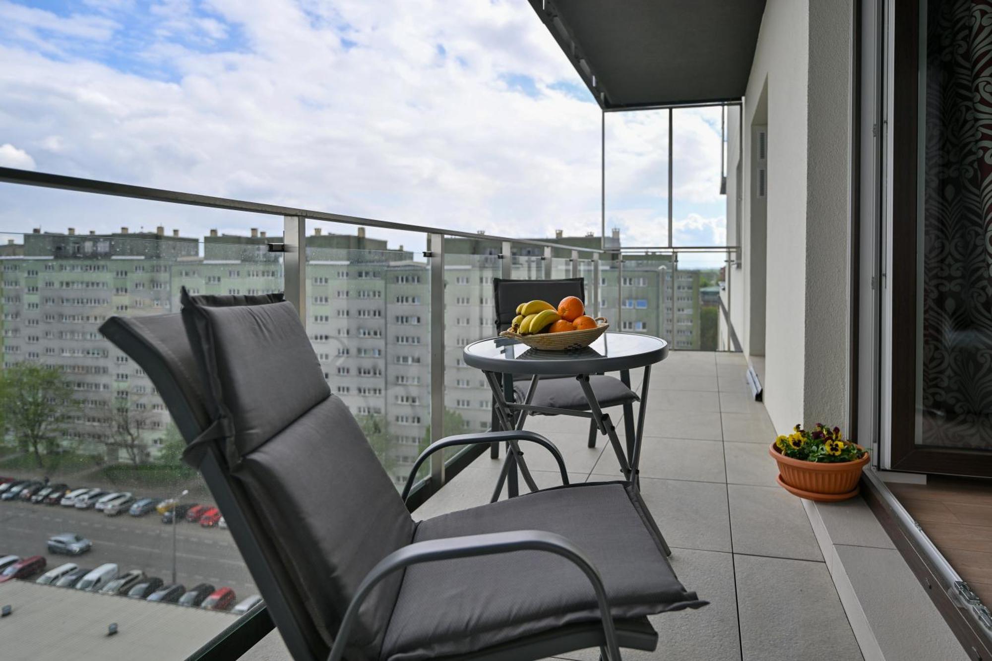W Stylu Feng Shui Na 10 Pietrze Z Widokiem, Bezplatny Parking, Nowy Budynek, Dostep Na Kod Apartment *