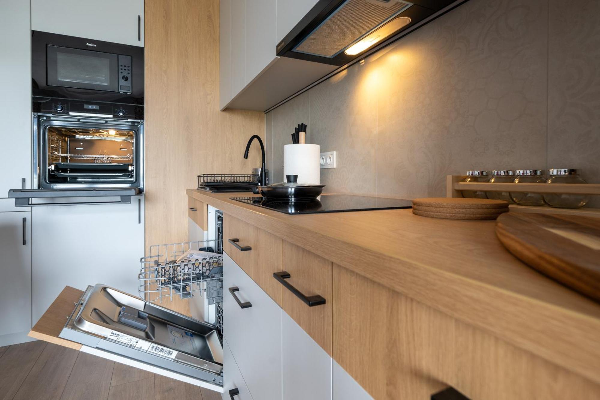 W Stylu Feng Shui Na 10 Pietrze Z Widokiem, Bezplatny Parking, Nowy Budynek, Dostep Na Kod Lodz (Lodz)